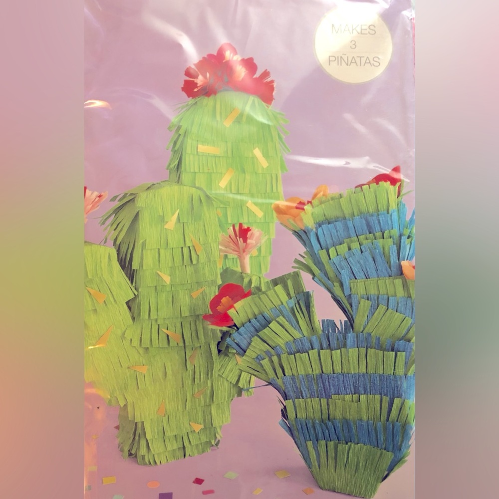 K&Company Décor Kit, makes 3 piñatas, still in plastic wrapping. NWT